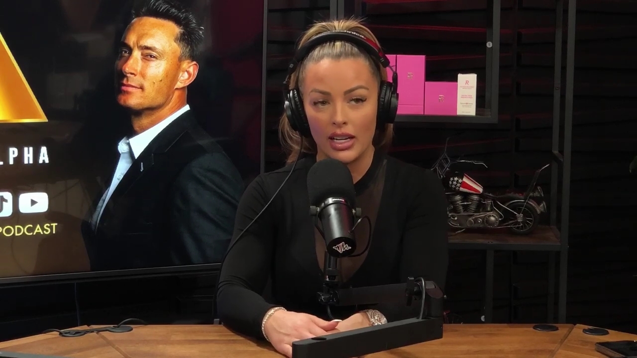x2mate_com-Ep_14_-_Power_Alphas_Podcast__Super_Bowl2C_Taylor_Swift2C_Travis_Kelce___Mandy_Rose__mp43472.jpg