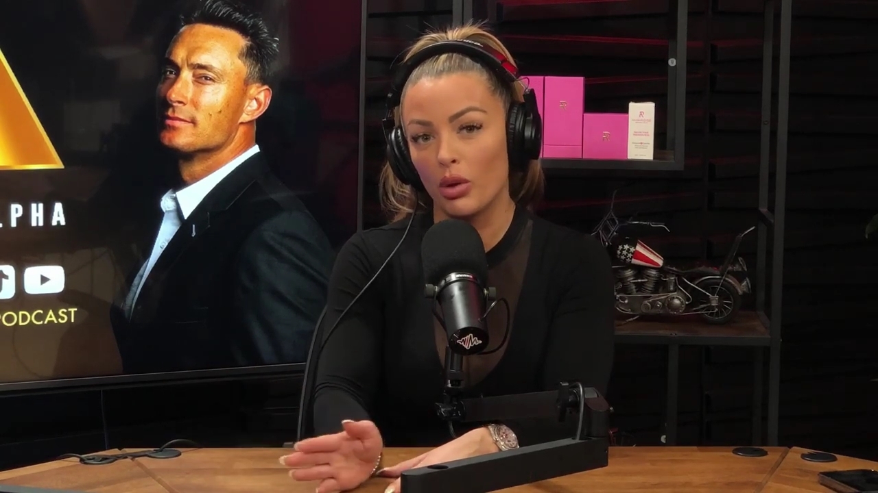 x2mate_com-Ep_14_-_Power_Alphas_Podcast__Super_Bowl2C_Taylor_Swift2C_Travis_Kelce___Mandy_Rose__mp43478.jpg
