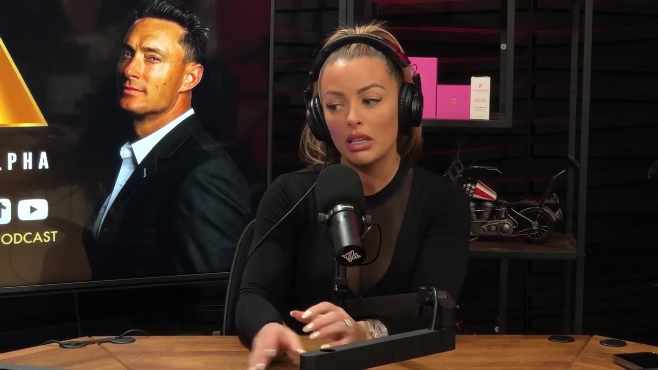 x2mate_com-Ep_14_-_Power_Alphas_Podcast__Super_Bowl2C_Taylor_Swift2C_Travis_Kelce___Mandy_Rose__mp43485.jpg