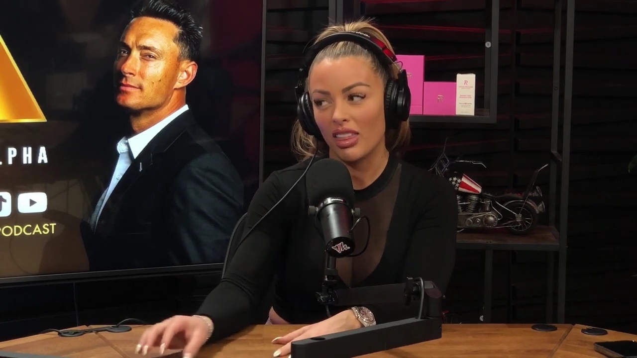 x2mate_com-Ep_14_-_Power_Alphas_Podcast__Super_Bowl2C_Taylor_Swift2C_Travis_Kelce___Mandy_Rose__mp43488.jpg