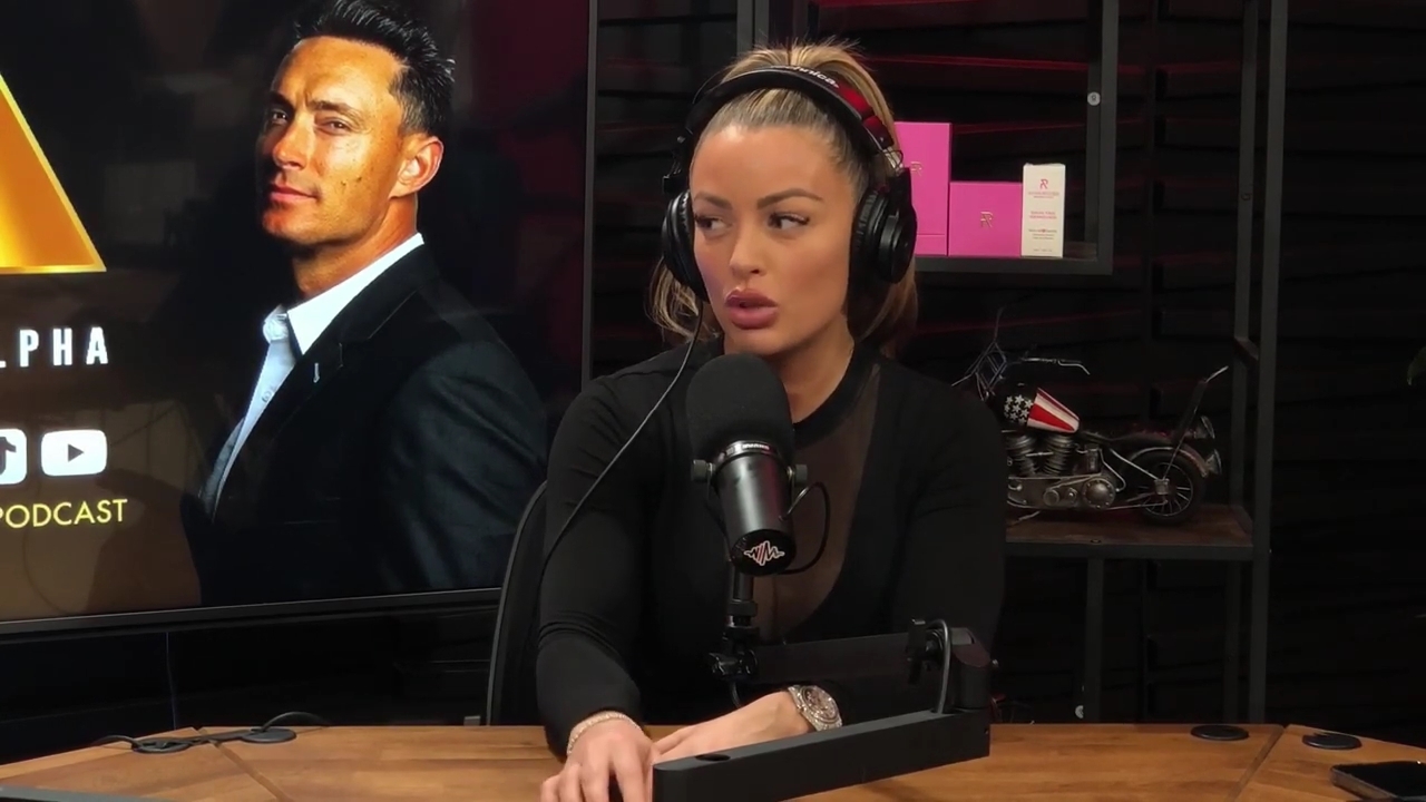 x2mate_com-Ep_14_-_Power_Alphas_Podcast__Super_Bowl2C_Taylor_Swift2C_Travis_Kelce___Mandy_Rose__mp43491.jpg