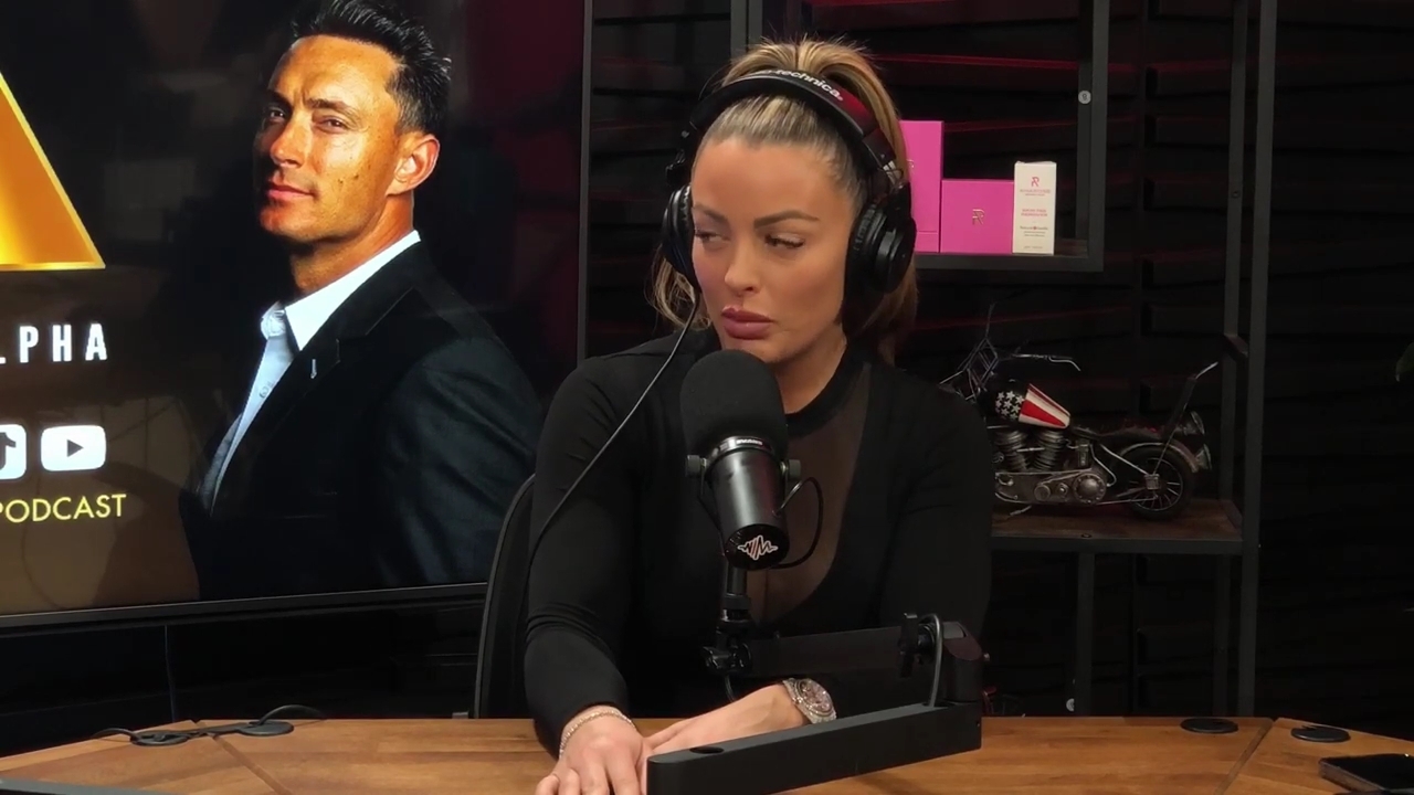 x2mate_com-Ep_14_-_Power_Alphas_Podcast__Super_Bowl2C_Taylor_Swift2C_Travis_Kelce___Mandy_Rose__mp43493.jpg