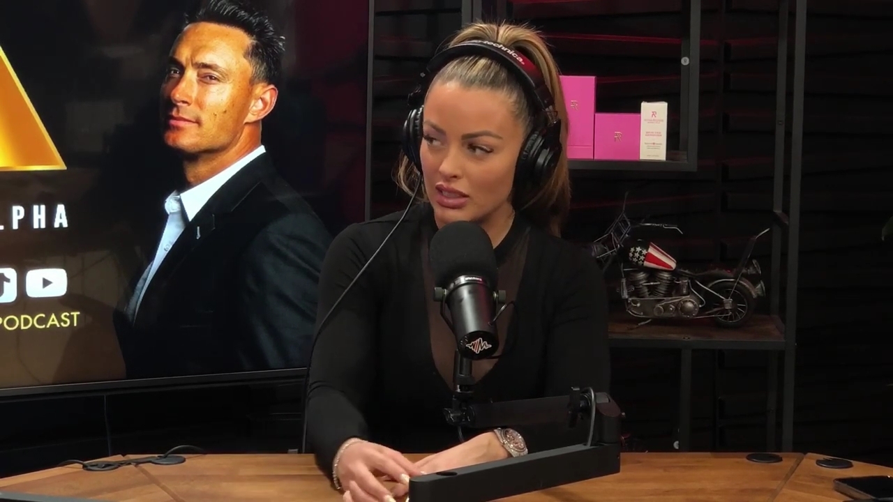 x2mate_com-Ep_14_-_Power_Alphas_Podcast__Super_Bowl2C_Taylor_Swift2C_Travis_Kelce___Mandy_Rose__mp43496.jpg