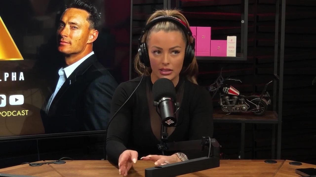 x2mate_com-Ep_14_-_Power_Alphas_Podcast__Super_Bowl2C_Taylor_Swift2C_Travis_Kelce___Mandy_Rose__mp43500.jpg
