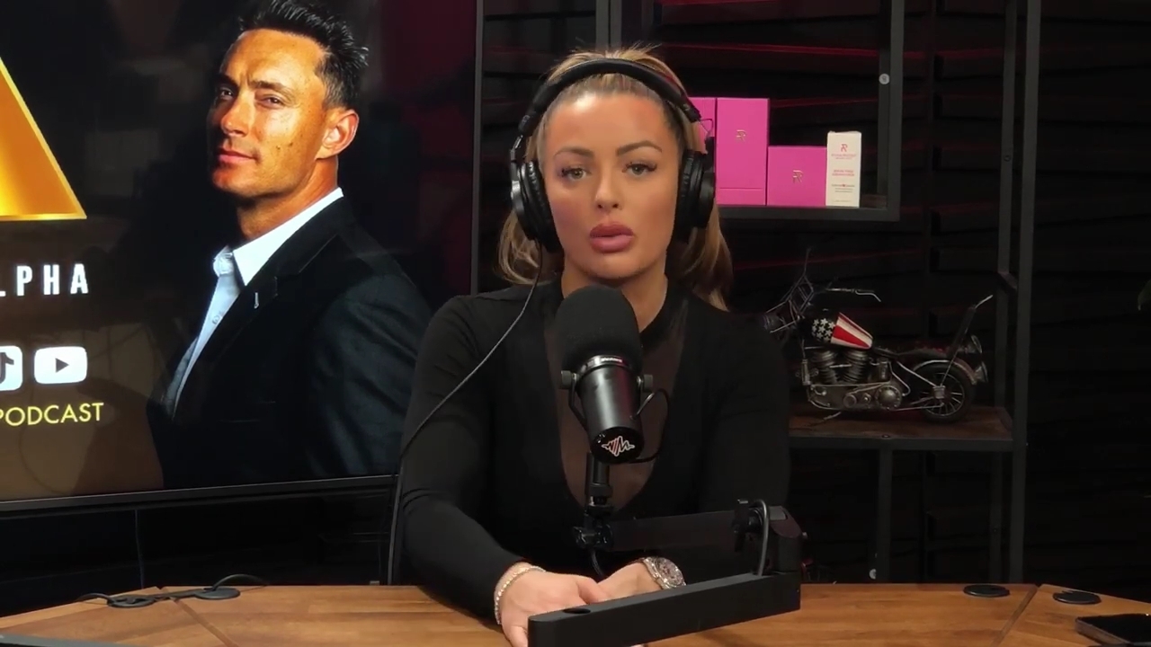 x2mate_com-Ep_14_-_Power_Alphas_Podcast__Super_Bowl2C_Taylor_Swift2C_Travis_Kelce___Mandy_Rose__mp43501.jpg