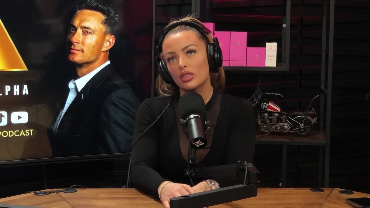 x2mate_com-Ep_14_-_Power_Alphas_Podcast__Super_Bowl2C_Taylor_Swift2C_Travis_Kelce___Mandy_Rose__mp43502.jpg