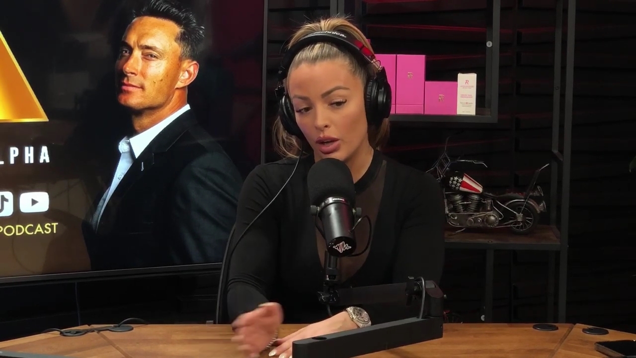 x2mate_com-Ep_14_-_Power_Alphas_Podcast__Super_Bowl2C_Taylor_Swift2C_Travis_Kelce___Mandy_Rose__mp43509.jpg