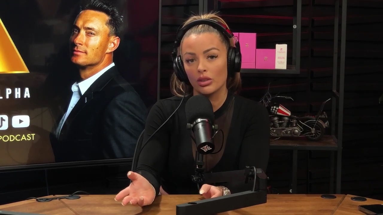 x2mate_com-Ep_14_-_Power_Alphas_Podcast__Super_Bowl2C_Taylor_Swift2C_Travis_Kelce___Mandy_Rose__mp43521.jpg