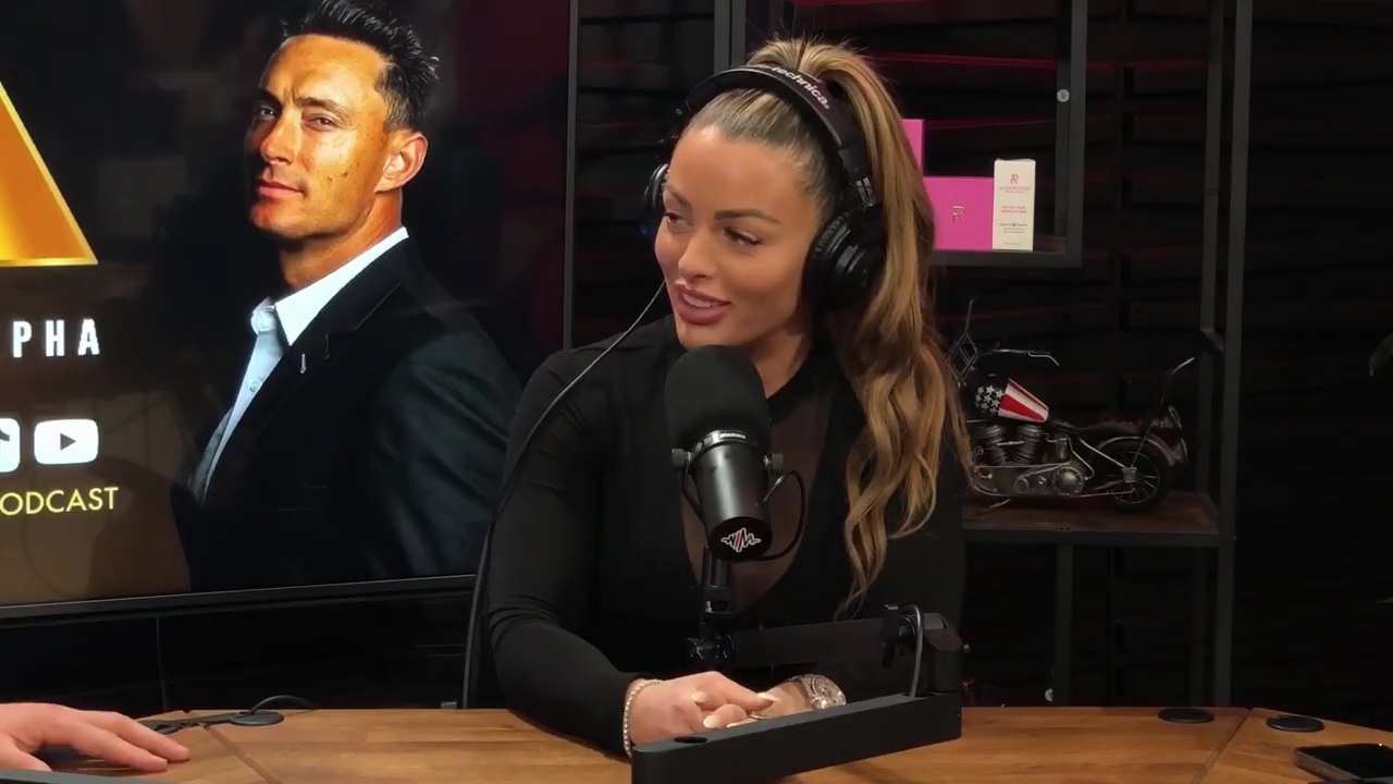 x2mate_com-Ep_14_-_Power_Alphas_Podcast__Super_Bowl2C_Taylor_Swift2C_Travis_Kelce___Mandy_Rose__mp43567.jpg