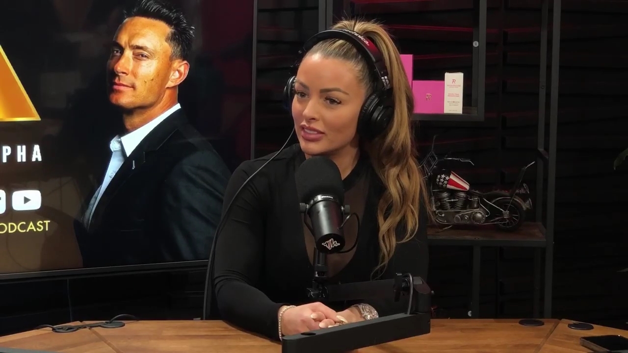 x2mate_com-Ep_14_-_Power_Alphas_Podcast__Super_Bowl2C_Taylor_Swift2C_Travis_Kelce___Mandy_Rose__mp43584.jpg