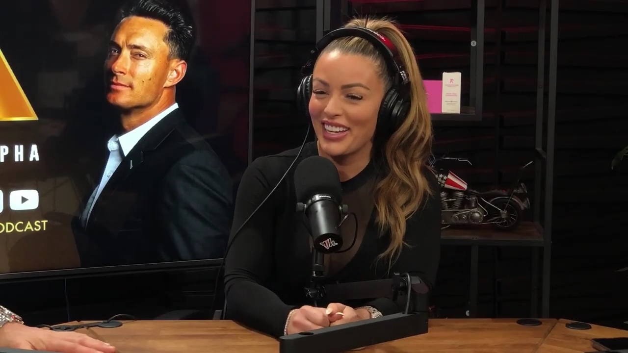 x2mate_com-Ep_14_-_Power_Alphas_Podcast__Super_Bowl2C_Taylor_Swift2C_Travis_Kelce___Mandy_Rose__mp43654.jpg