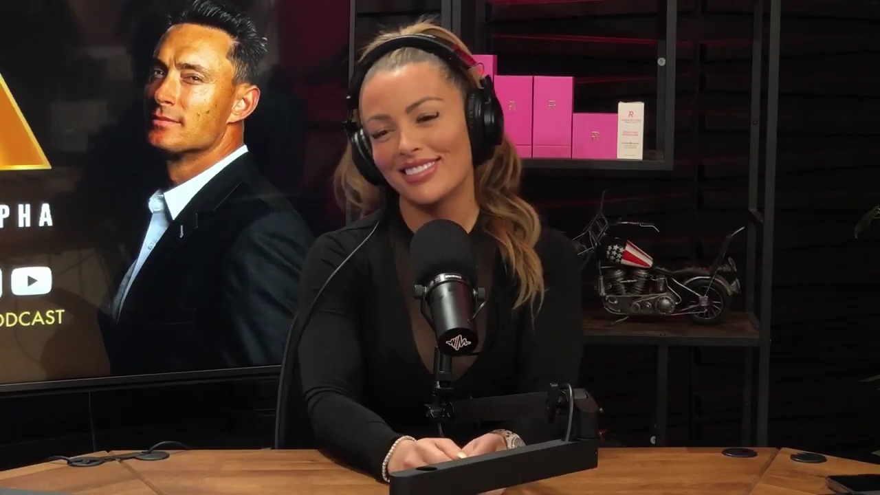x2mate_com-Ep_14_-_Power_Alphas_Podcast__Super_Bowl2C_Taylor_Swift2C_Travis_Kelce___Mandy_Rose__mp43715.jpg