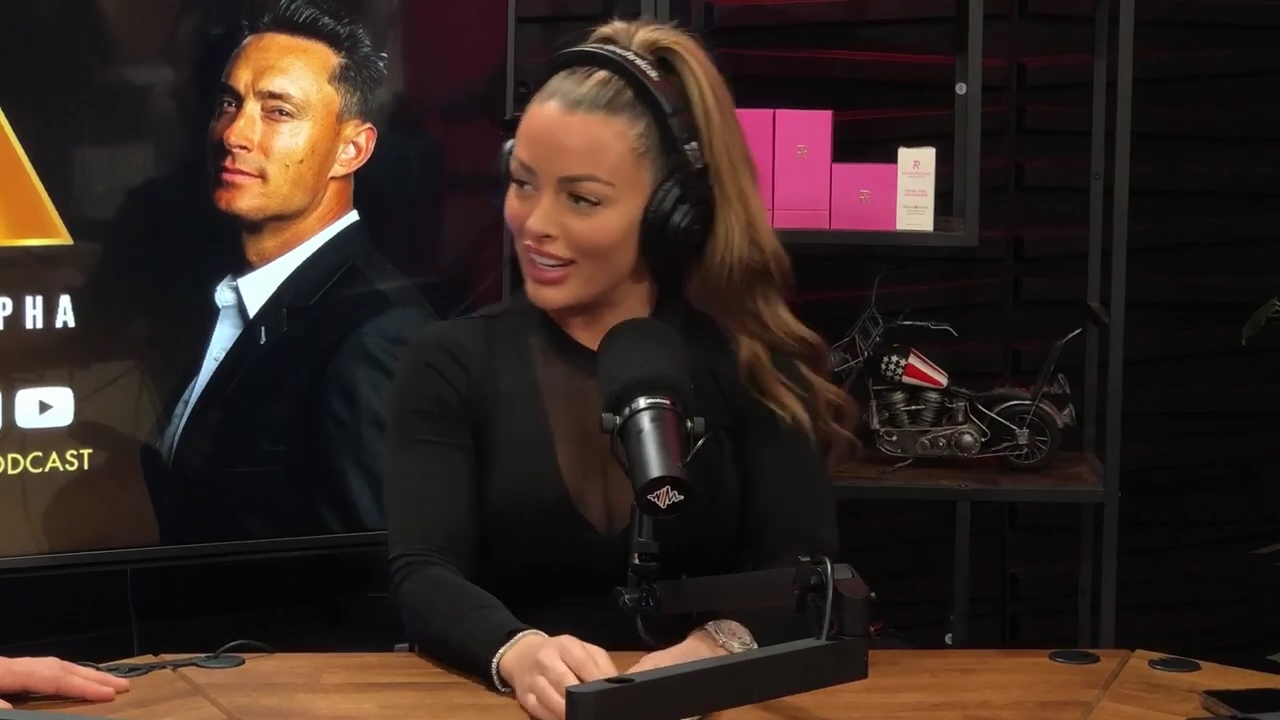 x2mate_com-Ep_14_-_Power_Alphas_Podcast__Super_Bowl2C_Taylor_Swift2C_Travis_Kelce___Mandy_Rose__mp43742.jpg