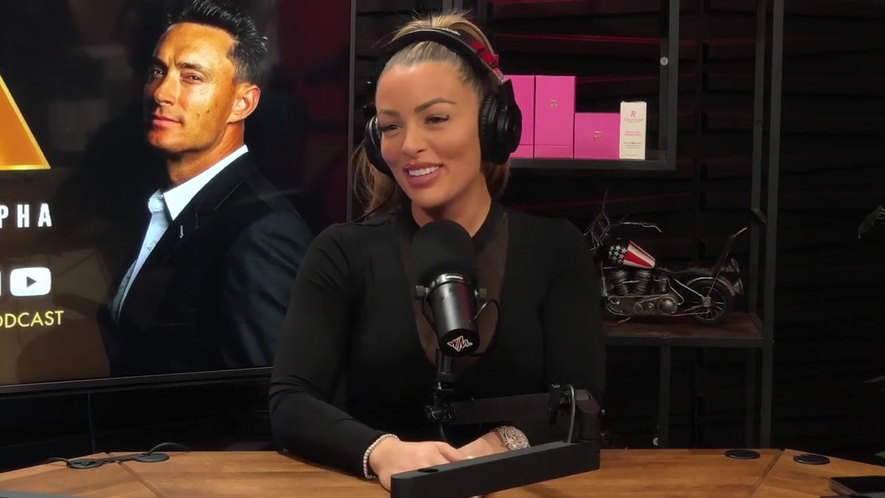 x2mate_com-Ep_14_-_Power_Alphas_Podcast__Super_Bowl2C_Taylor_Swift2C_Travis_Kelce___Mandy_Rose__mp43750.jpg