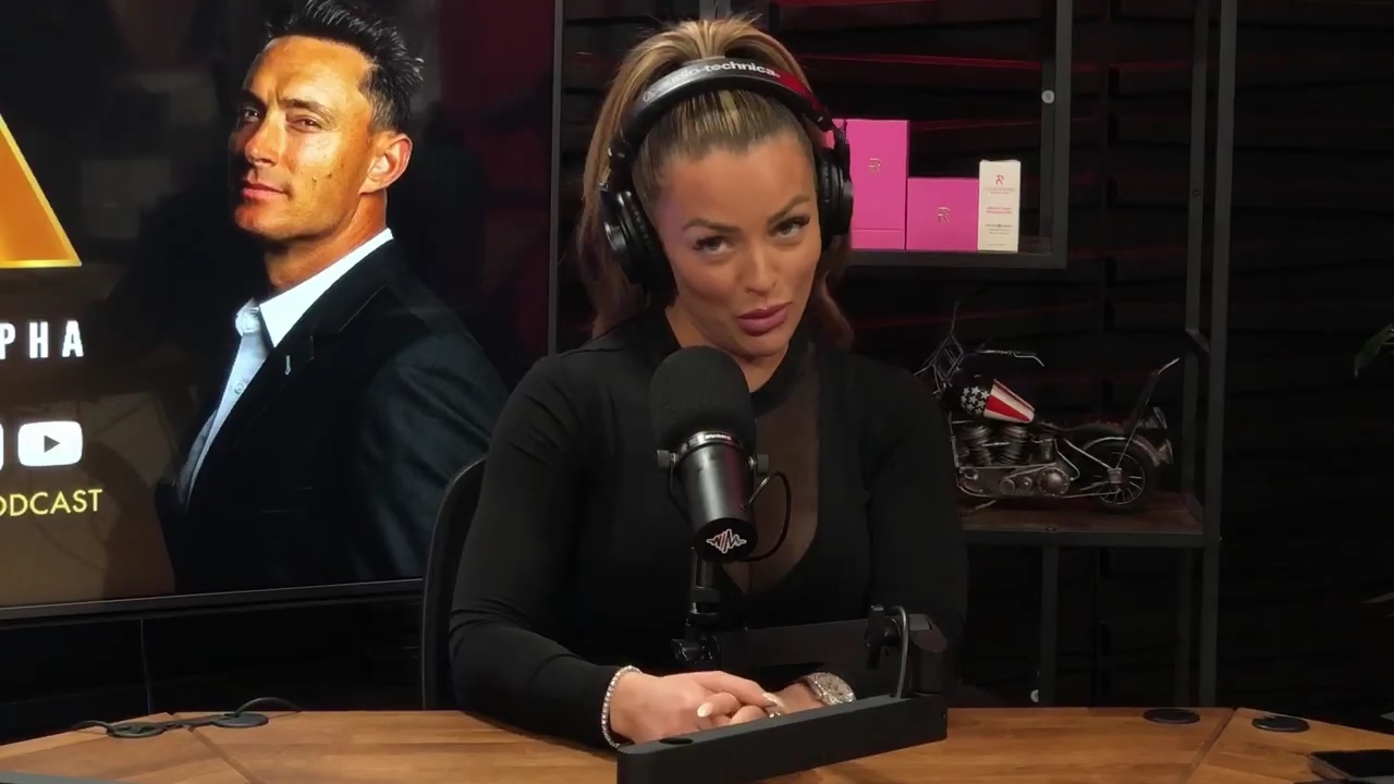 x2mate_com-Ep_14_-_Power_Alphas_Podcast__Super_Bowl2C_Taylor_Swift2C_Travis_Kelce___Mandy_Rose__mp43764.jpg