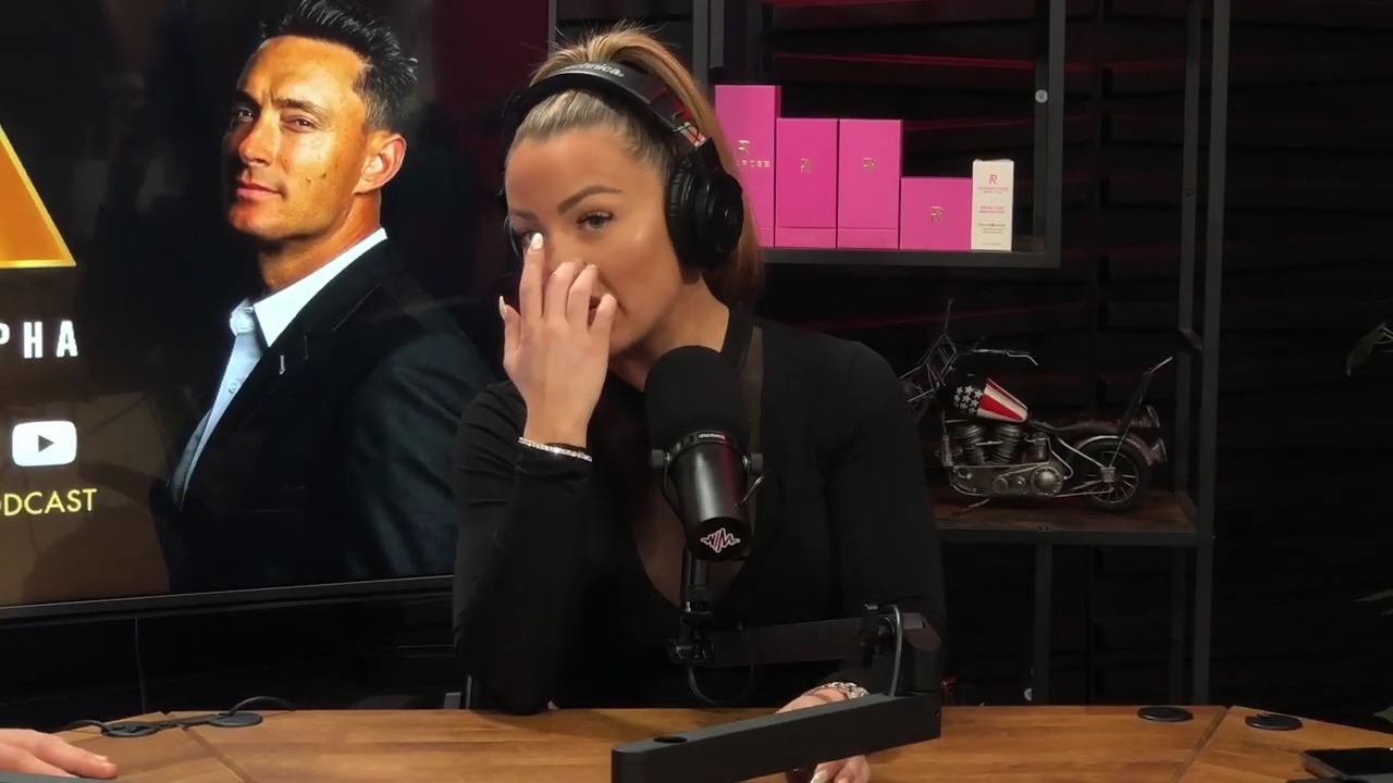 x2mate_com-Ep_14_-_Power_Alphas_Podcast__Super_Bowl2C_Taylor_Swift2C_Travis_Kelce___Mandy_Rose__mp43795.jpg