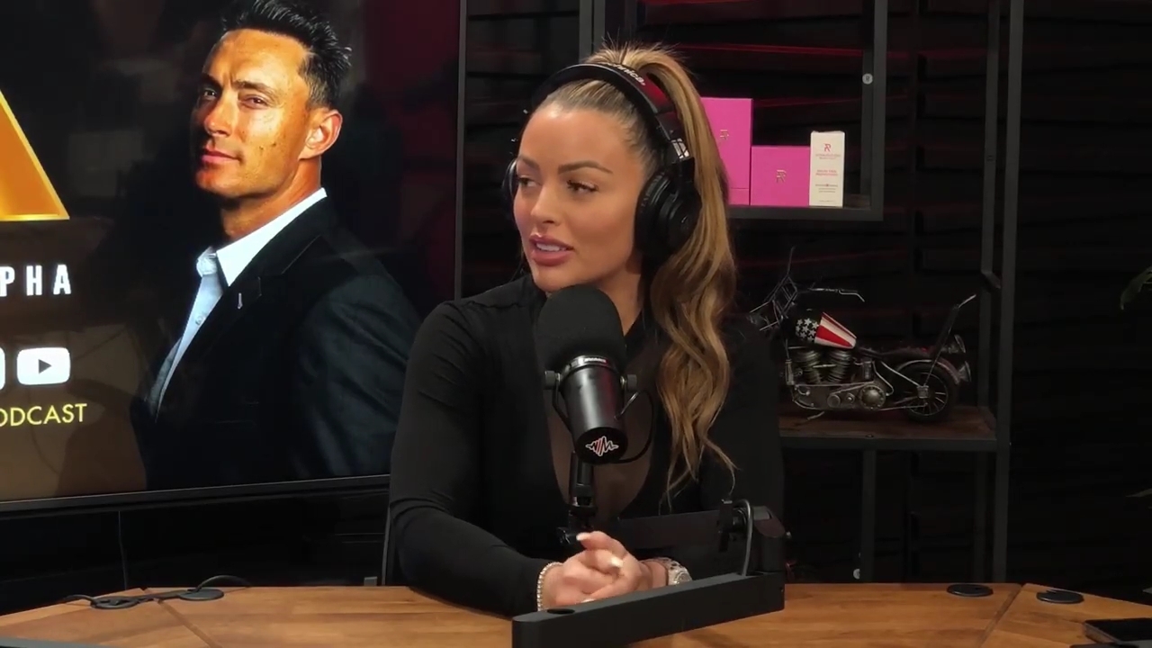x2mate_com-Ep_14_-_Power_Alphas_Podcast__Super_Bowl2C_Taylor_Swift2C_Travis_Kelce___Mandy_Rose__mp43970.jpg