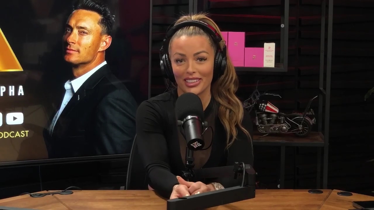 x2mate_com-Ep_14_-_Power_Alphas_Podcast__Super_Bowl2C_Taylor_Swift2C_Travis_Kelce___Mandy_Rose__mp44031.jpg