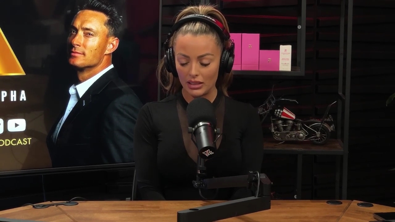 x2mate_com-Ep_14_-_Power_Alphas_Podcast__Super_Bowl2C_Taylor_Swift2C_Travis_Kelce___Mandy_Rose__mp44062.jpg