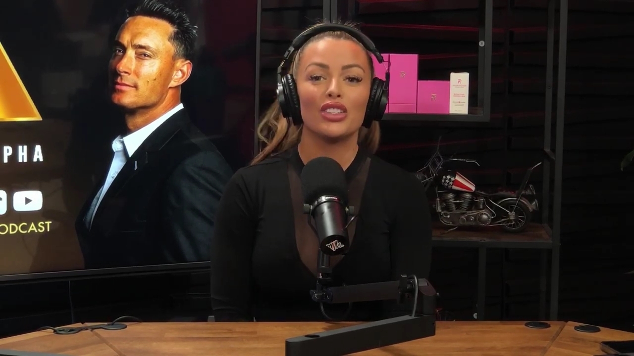 x2mate_com-Ep_14_-_Power_Alphas_Podcast__Super_Bowl2C_Taylor_Swift2C_Travis_Kelce___Mandy_Rose__mp44067.jpg