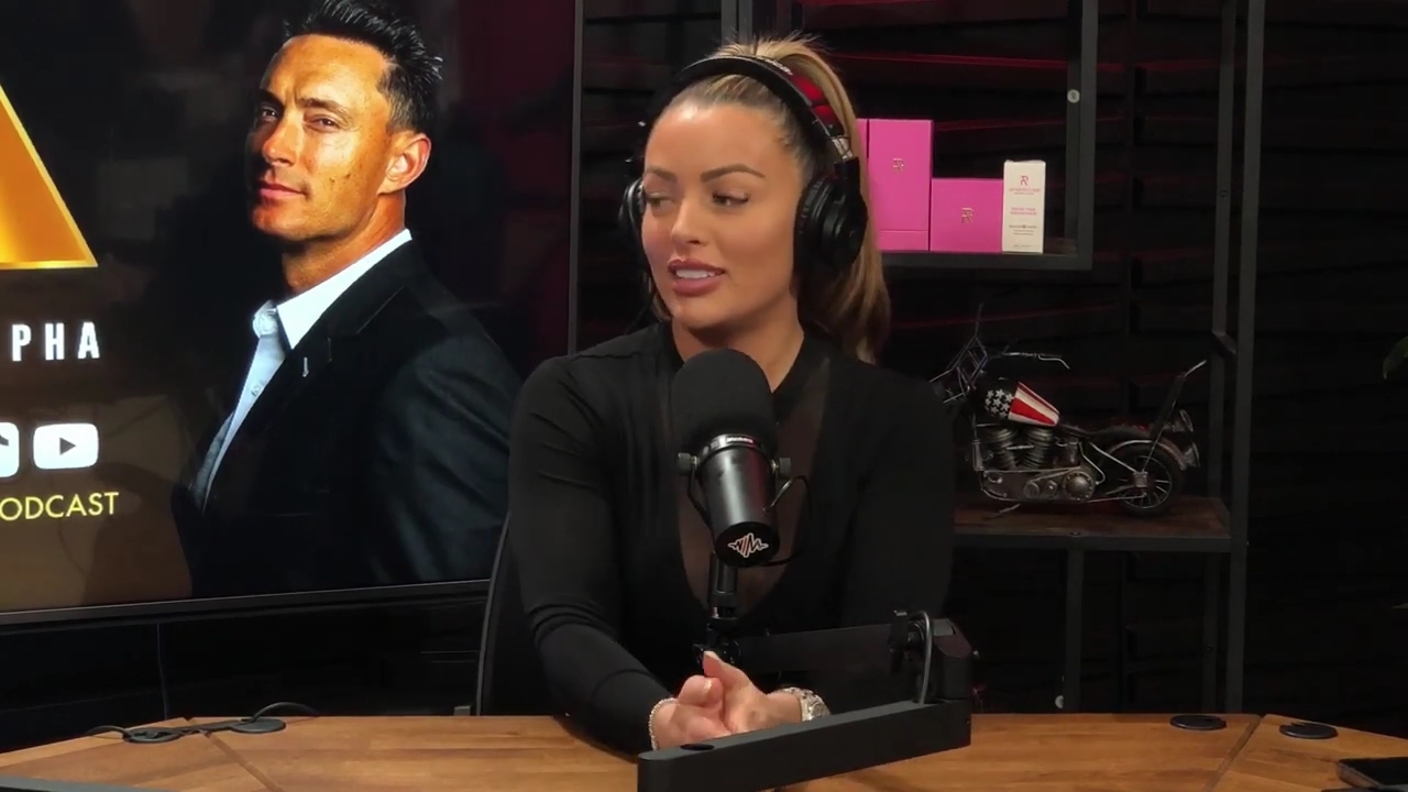 x2mate_com-Ep_14_-_Power_Alphas_Podcast__Super_Bowl2C_Taylor_Swift2C_Travis_Kelce___Mandy_Rose__mp44085.jpg