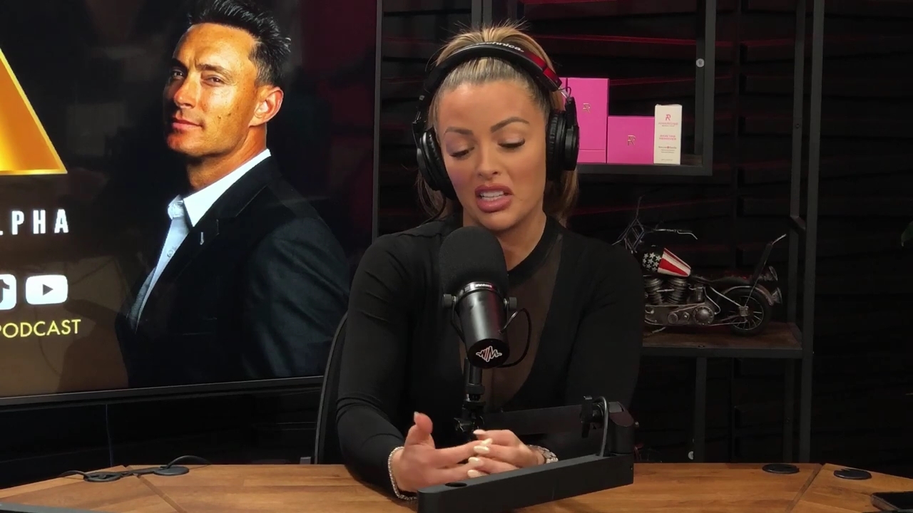 x2mate_com-Ep_14_-_Power_Alphas_Podcast__Super_Bowl2C_Taylor_Swift2C_Travis_Kelce___Mandy_Rose__mp44098.jpg