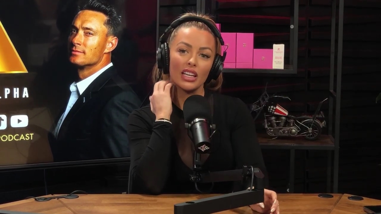 x2mate_com-Ep_14_-_Power_Alphas_Podcast__Super_Bowl2C_Taylor_Swift2C_Travis_Kelce___Mandy_Rose__mp44107.jpg