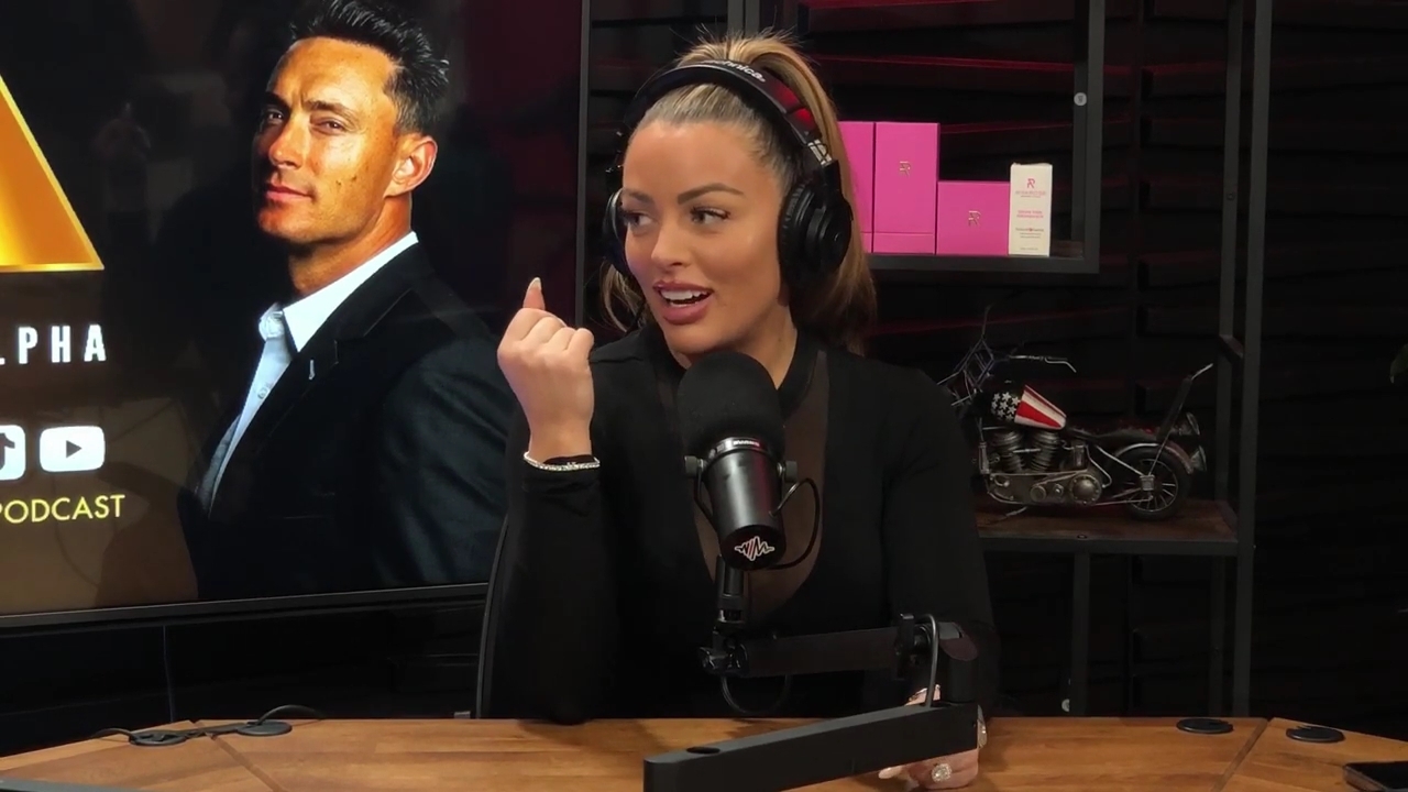 x2mate_com-Ep_14_-_Power_Alphas_Podcast__Super_Bowl2C_Taylor_Swift2C_Travis_Kelce___Mandy_Rose__mp44116.jpg