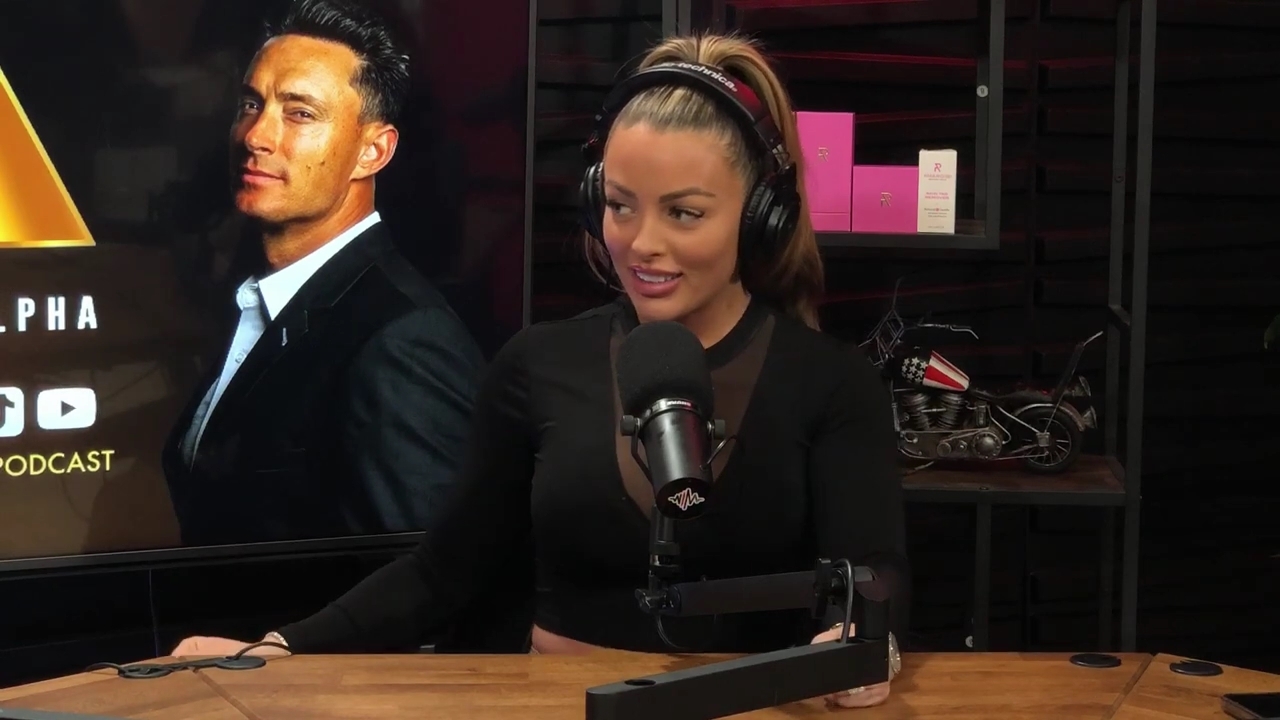 x2mate_com-Ep_14_-_Power_Alphas_Podcast__Super_Bowl2C_Taylor_Swift2C_Travis_Kelce___Mandy_Rose__mp44118.jpg