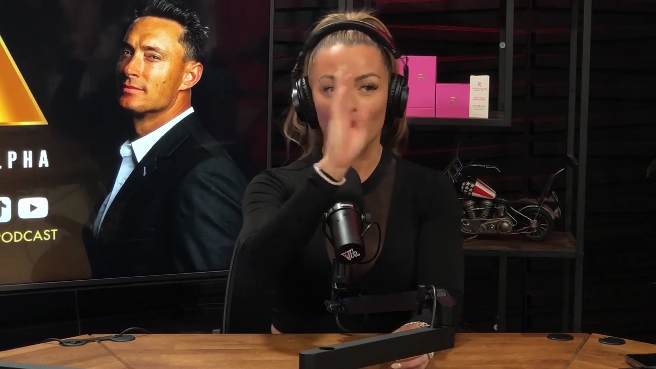 x2mate_com-Ep_14_-_Power_Alphas_Podcast__Super_Bowl2C_Taylor_Swift2C_Travis_Kelce___Mandy_Rose__mp44133.jpg