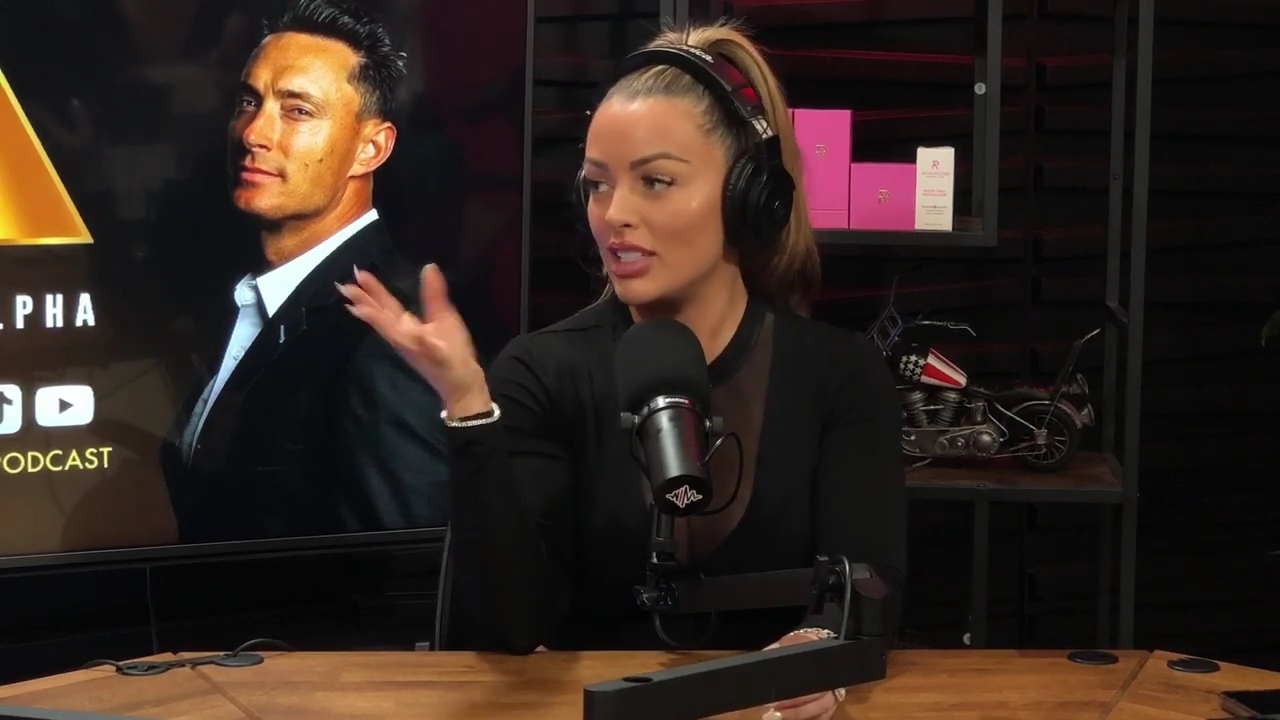 x2mate_com-Ep_14_-_Power_Alphas_Podcast__Super_Bowl2C_Taylor_Swift2C_Travis_Kelce___Mandy_Rose__mp44135.jpg