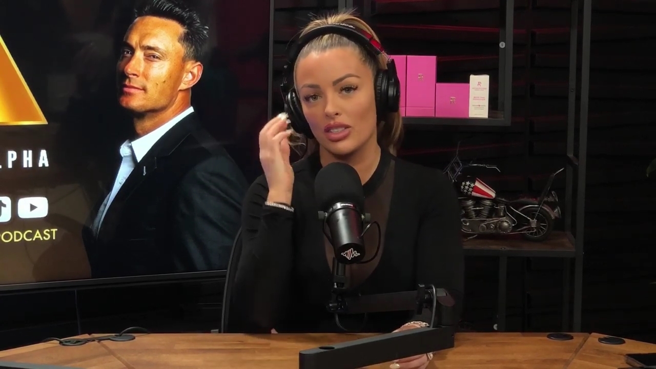 x2mate_com-Ep_14_-_Power_Alphas_Podcast__Super_Bowl2C_Taylor_Swift2C_Travis_Kelce___Mandy_Rose__mp44137.jpg