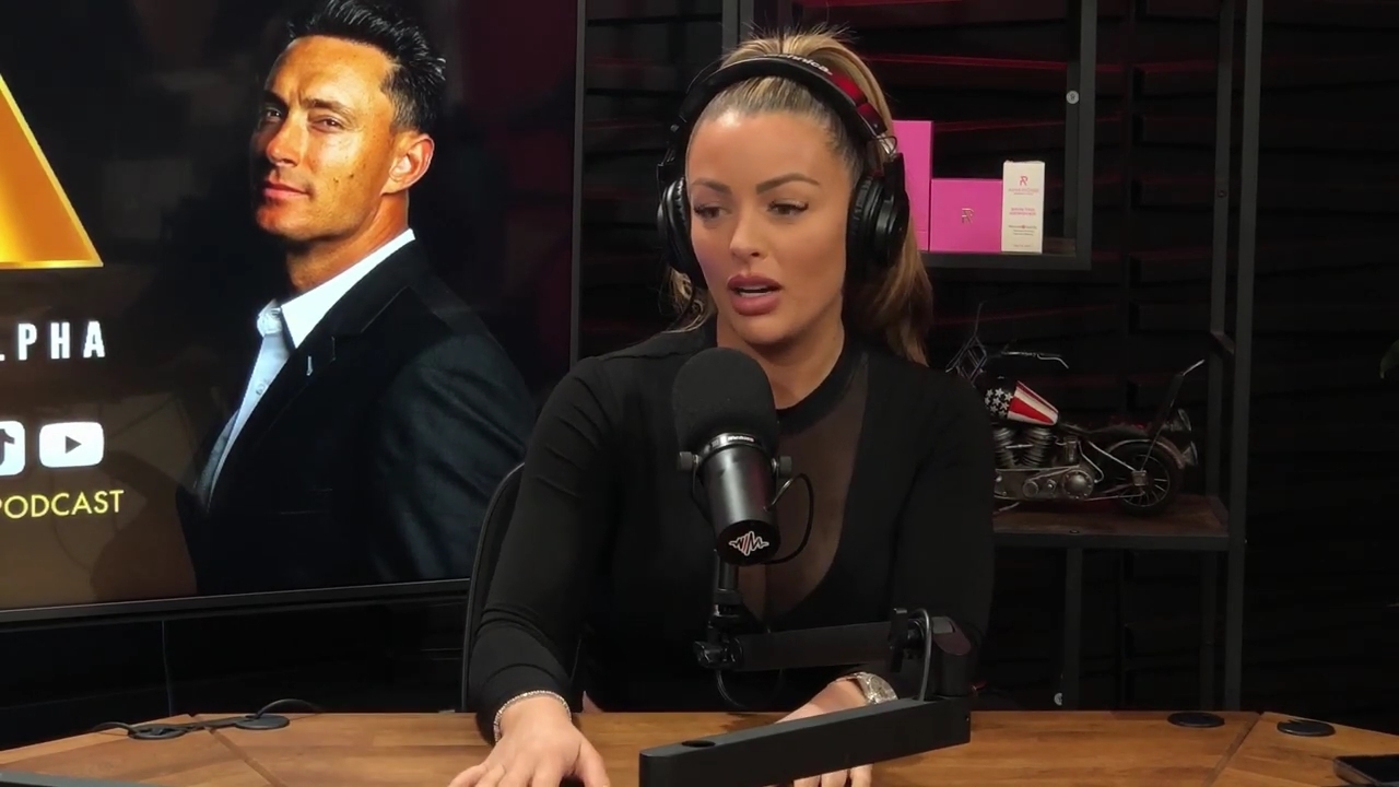 x2mate_com-Ep_14_-_Power_Alphas_Podcast__Super_Bowl2C_Taylor_Swift2C_Travis_Kelce___Mandy_Rose__mp44147.jpg