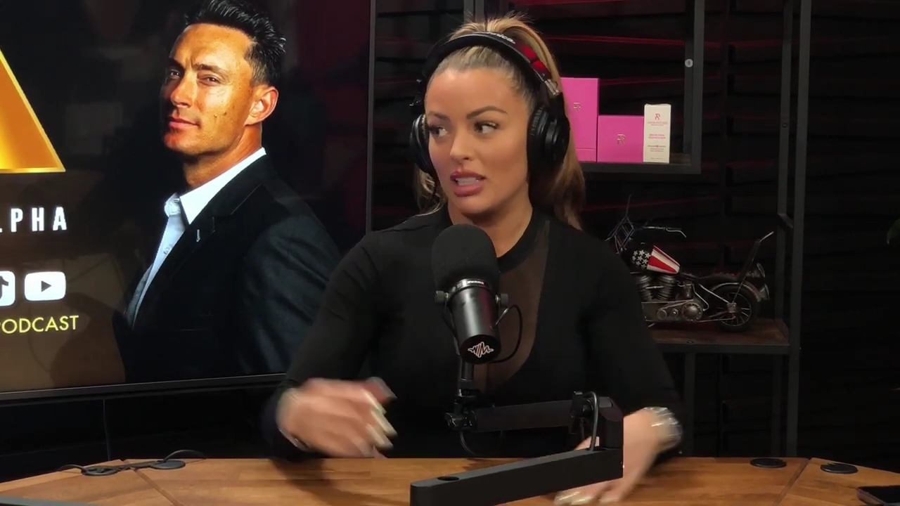 x2mate_com-Ep_14_-_Power_Alphas_Podcast__Super_Bowl2C_Taylor_Swift2C_Travis_Kelce___Mandy_Rose__mp44156.jpg