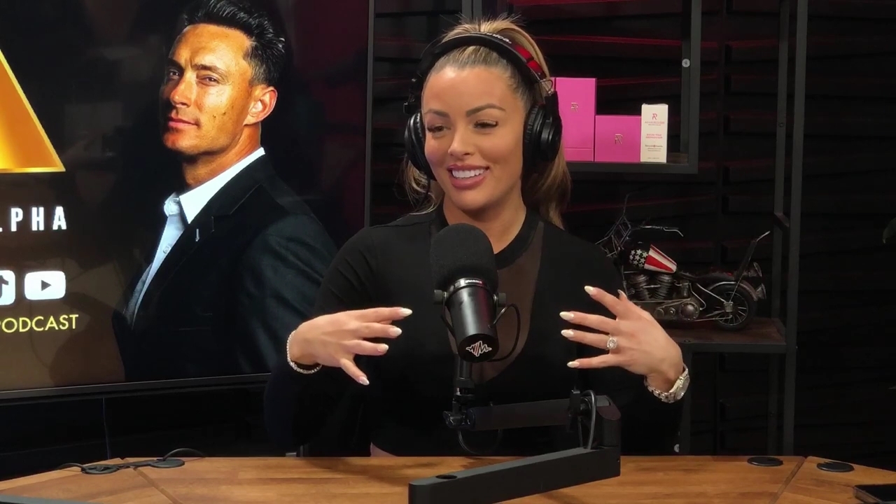 x2mate_com-Ep_14_-_Power_Alphas_Podcast__Super_Bowl2C_Taylor_Swift2C_Travis_Kelce___Mandy_Rose__mp44158.jpg