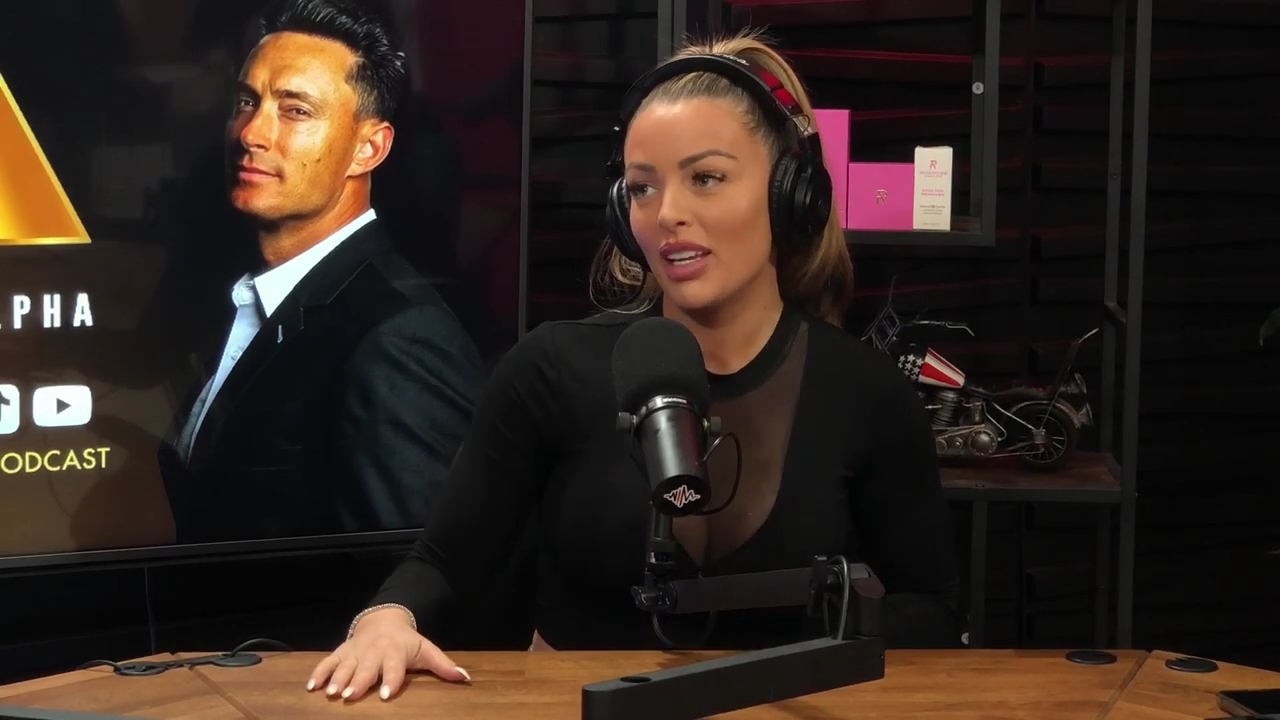 x2mate_com-Ep_14_-_Power_Alphas_Podcast__Super_Bowl2C_Taylor_Swift2C_Travis_Kelce___Mandy_Rose__mp44165.jpg
