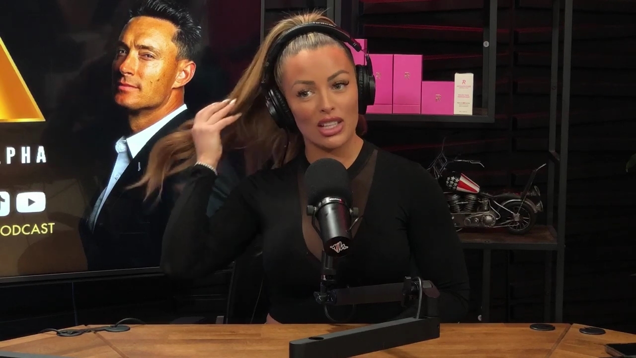 x2mate_com-Ep_14_-_Power_Alphas_Podcast__Super_Bowl2C_Taylor_Swift2C_Travis_Kelce___Mandy_Rose__mp44168.jpg