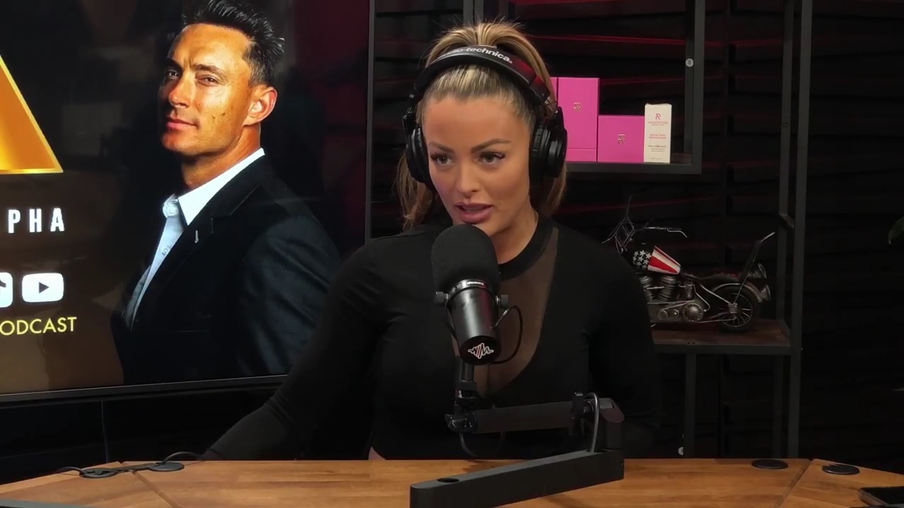 x2mate_com-Ep_14_-_Power_Alphas_Podcast__Super_Bowl2C_Taylor_Swift2C_Travis_Kelce___Mandy_Rose__mp44209.jpg