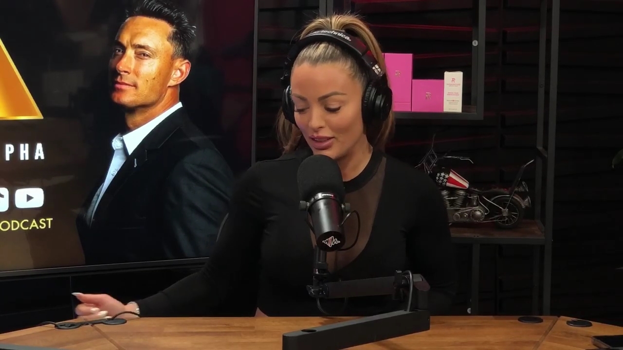 x2mate_com-Ep_14_-_Power_Alphas_Podcast__Super_Bowl2C_Taylor_Swift2C_Travis_Kelce___Mandy_Rose__mp44211.jpg
