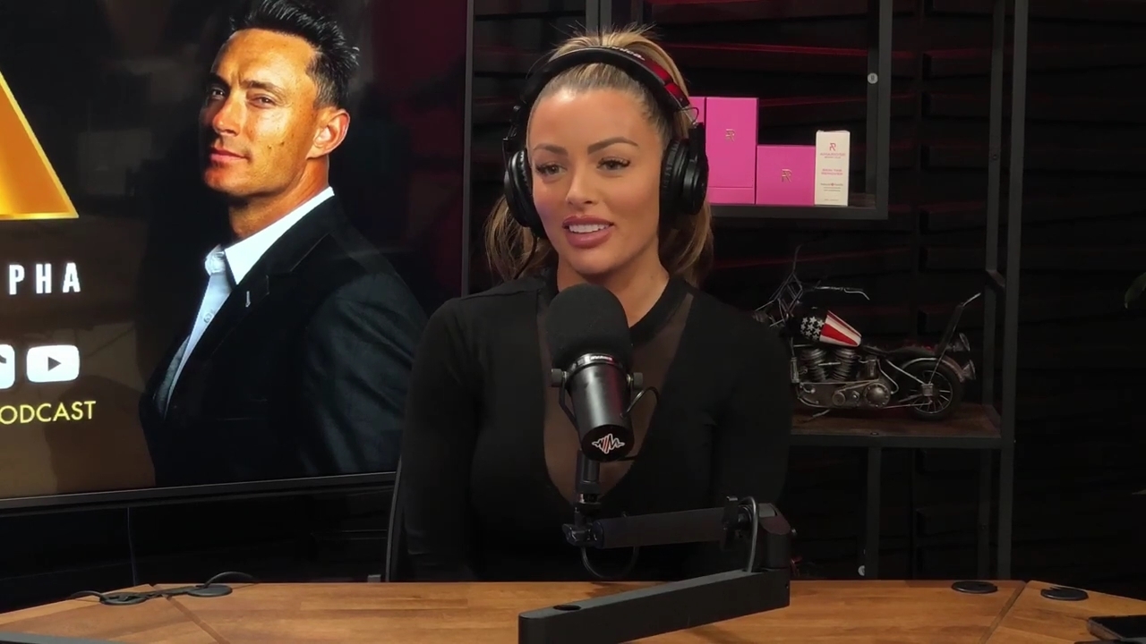 x2mate_com-Ep_14_-_Power_Alphas_Podcast__Super_Bowl2C_Taylor_Swift2C_Travis_Kelce___Mandy_Rose__mp44214.jpg