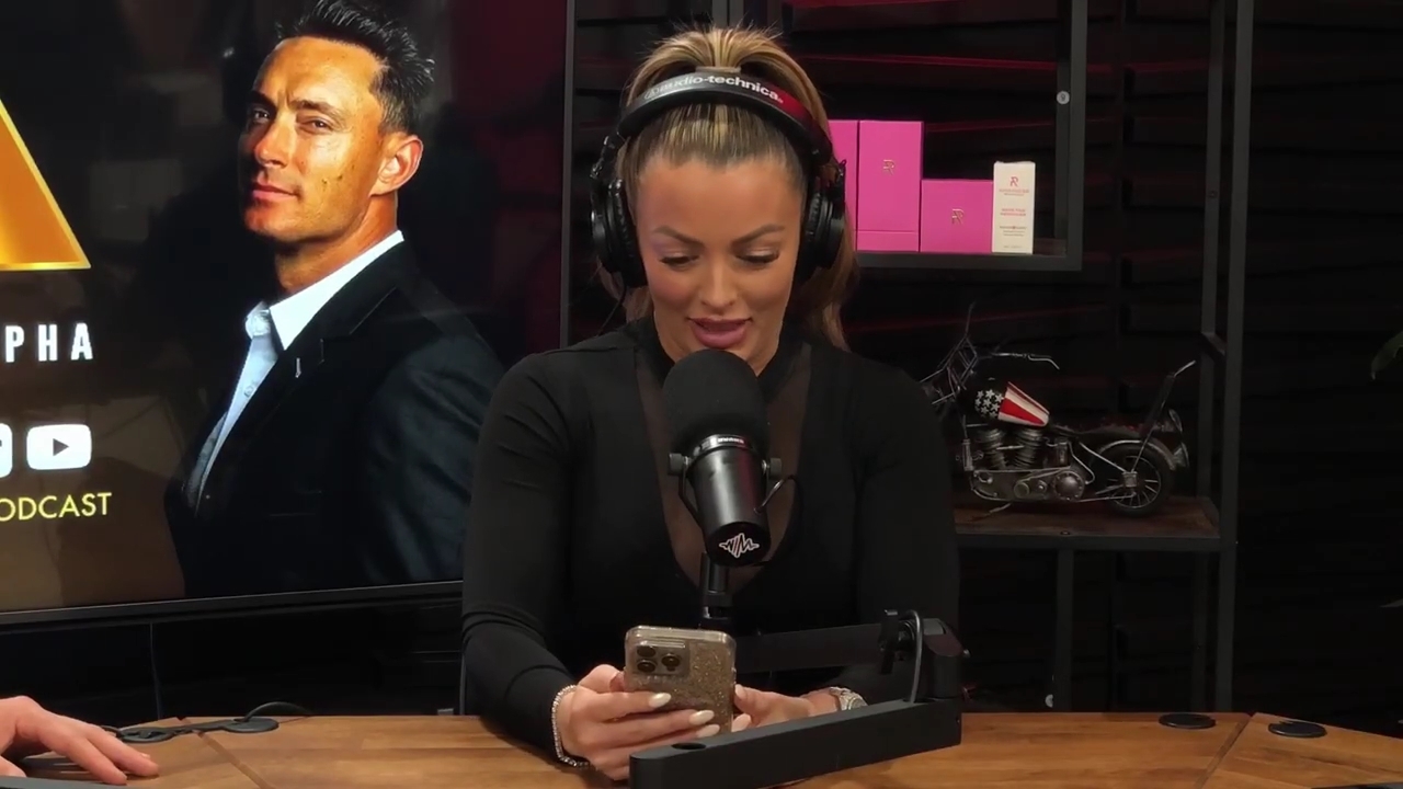 x2mate_com-Ep_14_-_Power_Alphas_Podcast__Super_Bowl2C_Taylor_Swift2C_Travis_Kelce___Mandy_Rose__mp44247.jpg