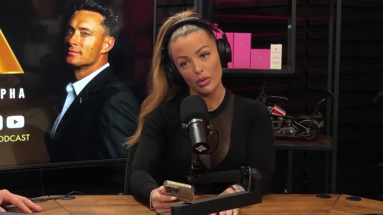 x2mate_com-Ep_14_-_Power_Alphas_Podcast__Super_Bowl2C_Taylor_Swift2C_Travis_Kelce___Mandy_Rose__mp44252.jpg