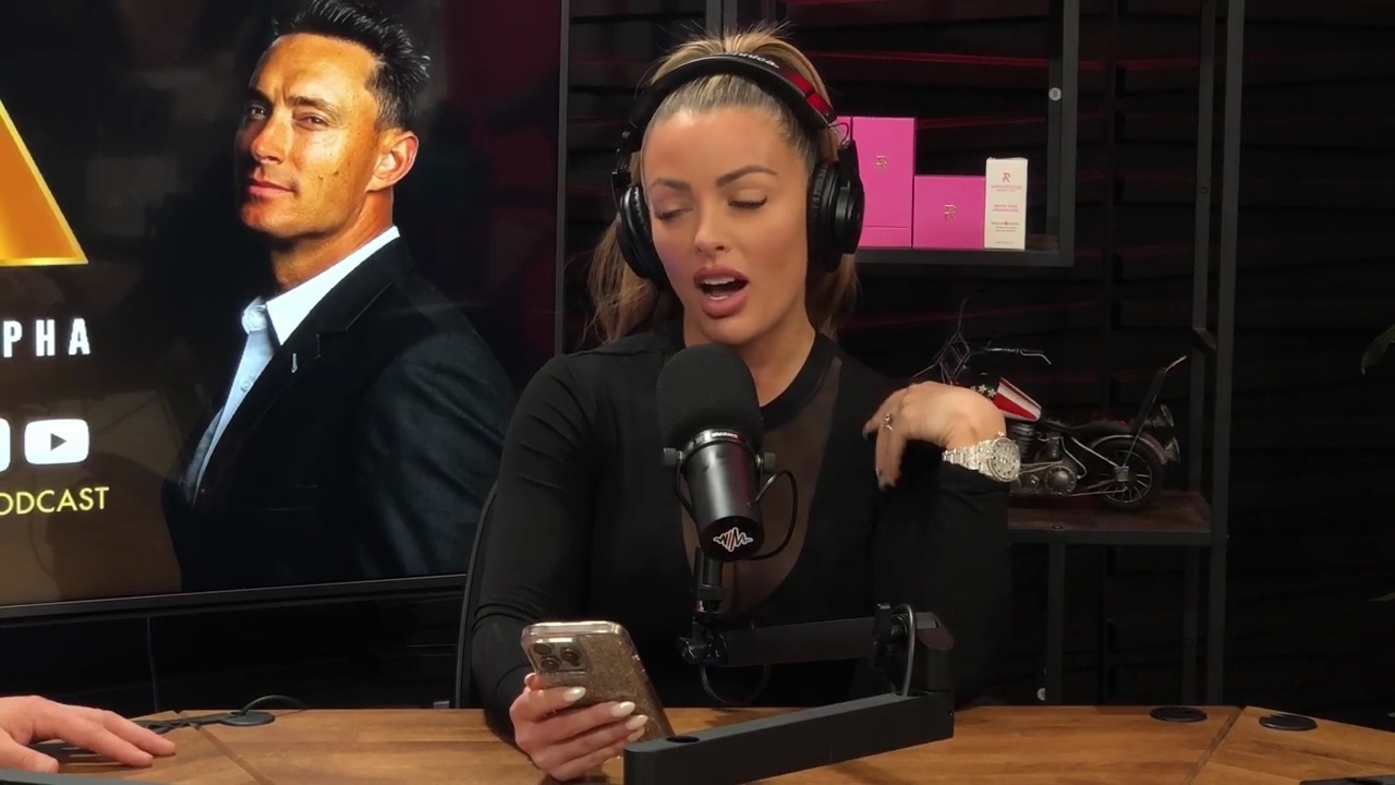 x2mate_com-Ep_14_-_Power_Alphas_Podcast__Super_Bowl2C_Taylor_Swift2C_Travis_Kelce___Mandy_Rose__mp44279.jpg
