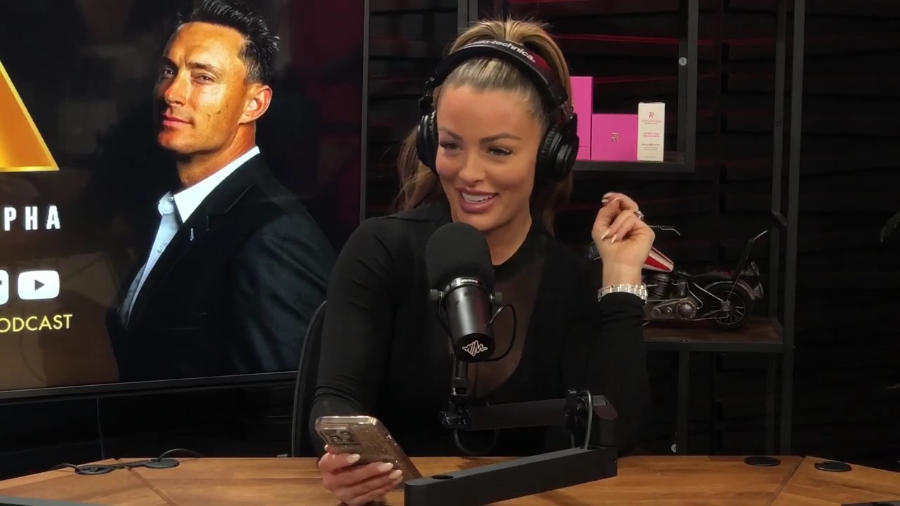 x2mate_com-Ep_14_-_Power_Alphas_Podcast__Super_Bowl2C_Taylor_Swift2C_Travis_Kelce___Mandy_Rose__mp44286.jpg