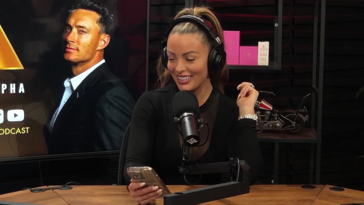 x2mate_com-Ep_14_-_Power_Alphas_Podcast__Super_Bowl2C_Taylor_Swift2C_Travis_Kelce___Mandy_Rose__mp44287.jpg