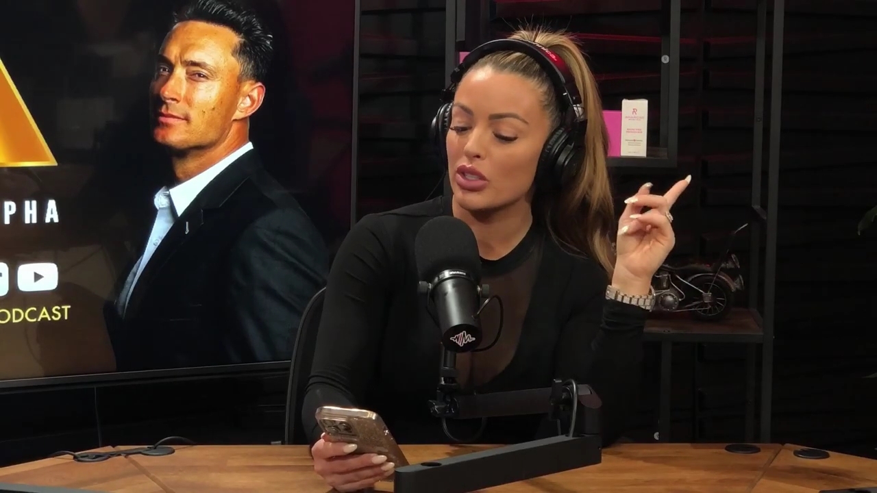 x2mate_com-Ep_14_-_Power_Alphas_Podcast__Super_Bowl2C_Taylor_Swift2C_Travis_Kelce___Mandy_Rose__mp44289.jpg