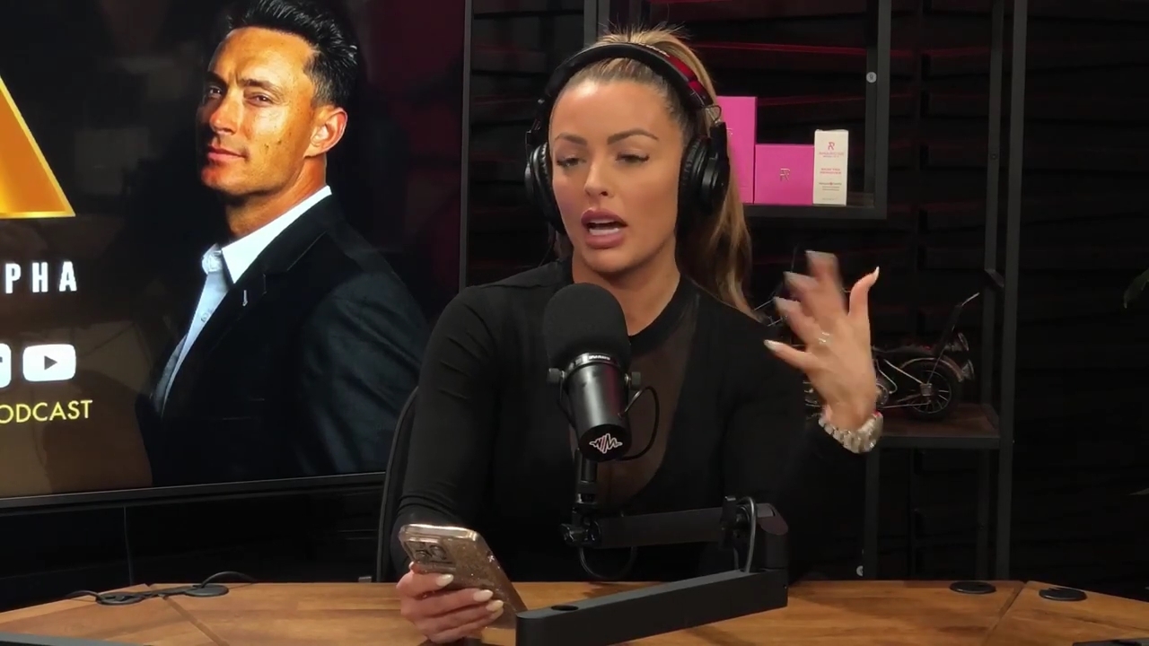 x2mate_com-Ep_14_-_Power_Alphas_Podcast__Super_Bowl2C_Taylor_Swift2C_Travis_Kelce___Mandy_Rose__mp44290.jpg