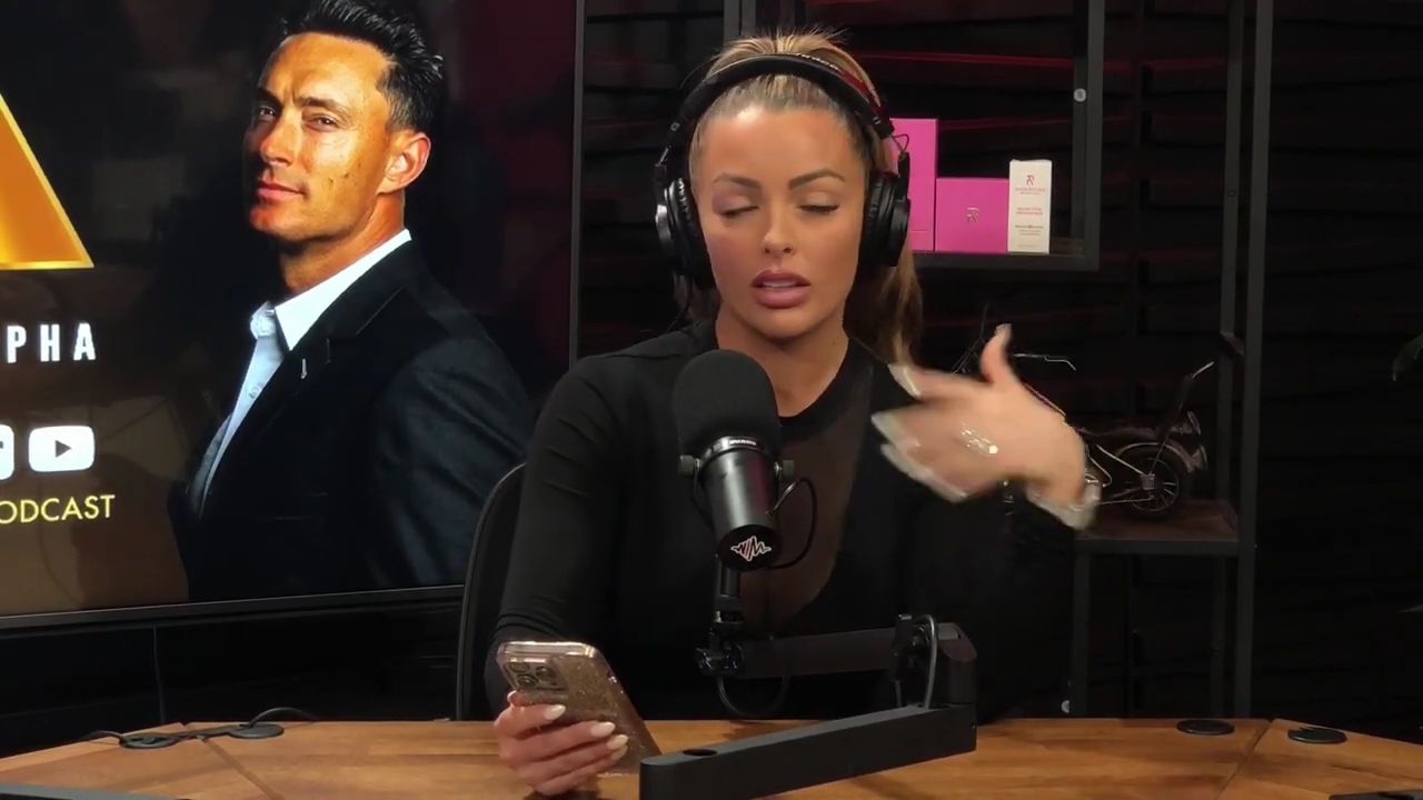 x2mate_com-Ep_14_-_Power_Alphas_Podcast__Super_Bowl2C_Taylor_Swift2C_Travis_Kelce___Mandy_Rose__mp44292.jpg