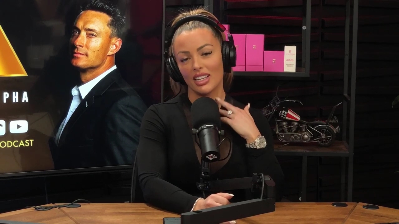 x2mate_com-Ep_14_-_Power_Alphas_Podcast__Super_Bowl2C_Taylor_Swift2C_Travis_Kelce___Mandy_Rose__mp44383.jpg