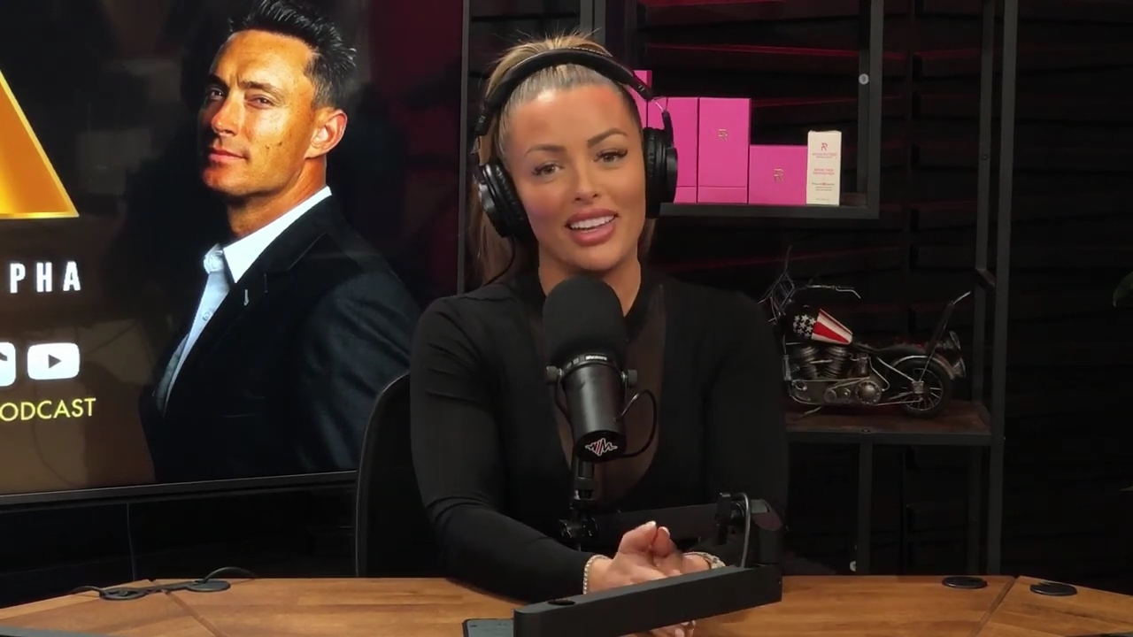 x2mate_com-Ep_14_-_Power_Alphas_Podcast__Super_Bowl2C_Taylor_Swift2C_Travis_Kelce___Mandy_Rose__mp44385.jpg